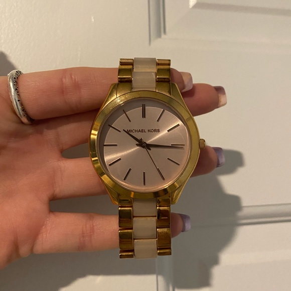 Michael Kors Watch - Picture 4 of 4